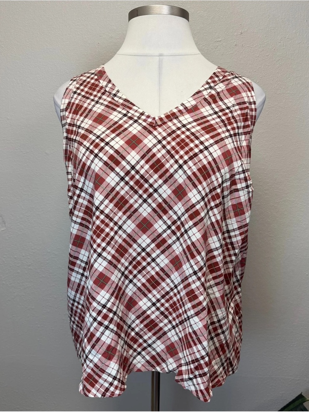 NEW Torrid Plaid Sleeveless Top - Size 18/20(2)